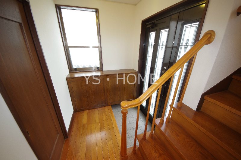 牟礼5-13戸建  玄関