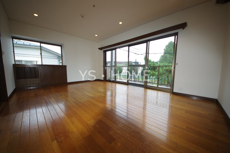 牟礼5-13戸建  リビング