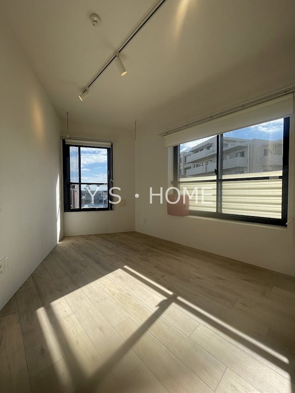 プレゾン国立 リビング