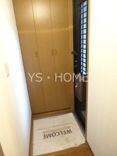 アヴァンティコートＢ棟 玄関