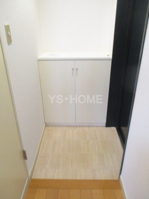 DR-HOMES荻窪（DRホームズ荻窪）  玄関