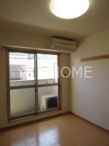 セリスト　ビル  ベッドルーム