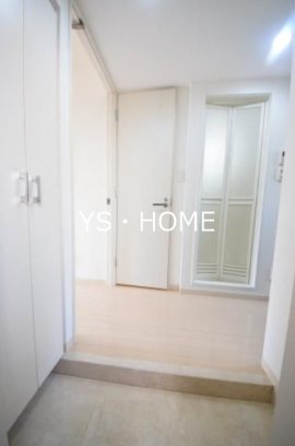 ラクラス杉並方南町 玄関