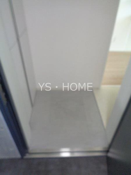 ＦＡＢＲＩＣ三鷹 玄関