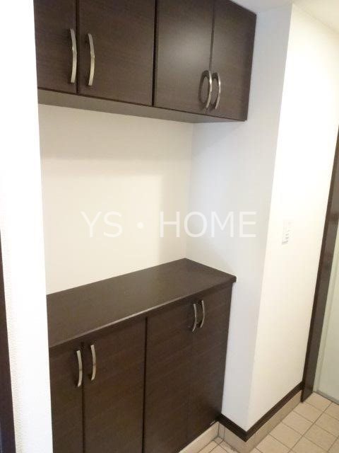 クリノン　 玄関