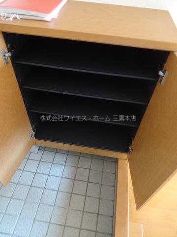 ブラウアー・フォーゲル　  その他10