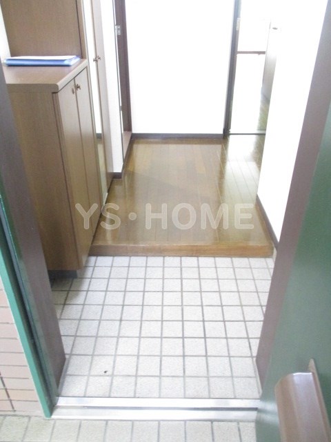 ラベンダーテラス 玄関