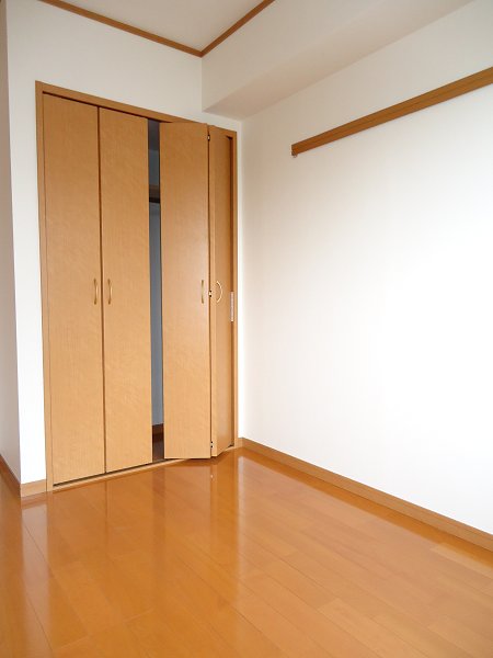 ブラウアー・フォーゲル　  その他3