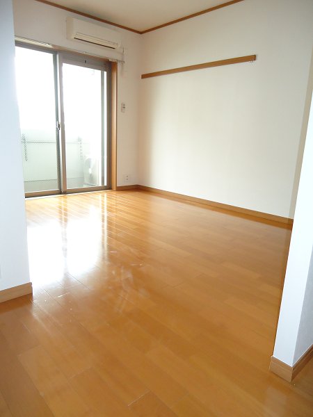 ブラウアー・フォーゲル　  リビング