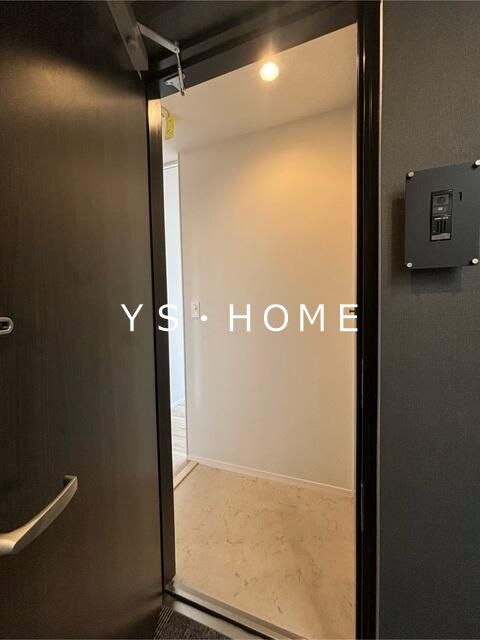 セレーナ柳沢 玄関