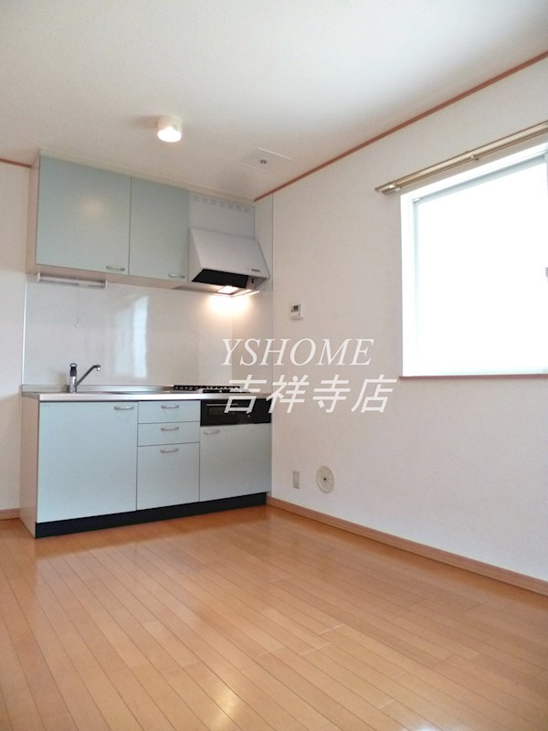 パインプラッツ リビング