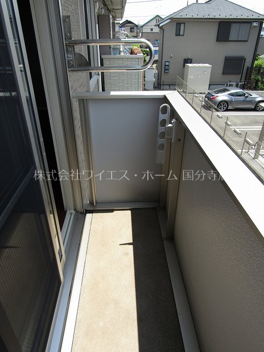 ティルタ　サリ ベランダ