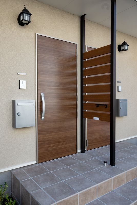 カドチテラス  玄関