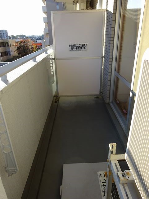 ロイヤルキャステージ恋ヶ窪 ベランダ