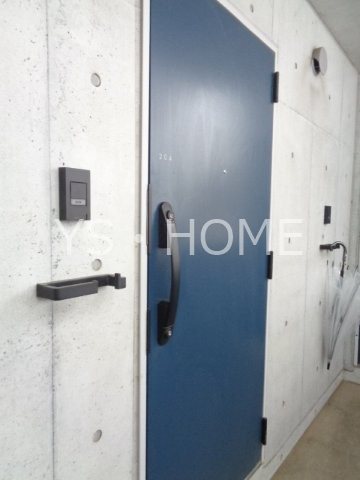 ヴェールコート三鷹イースト 玄関