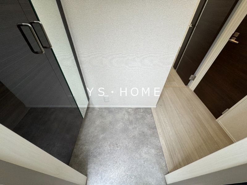 クレールムサシ 玄関