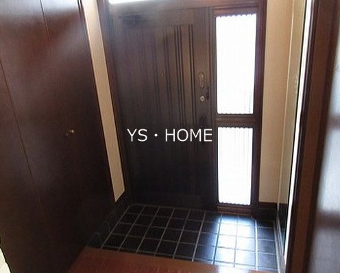 プライムコート落合 玄関