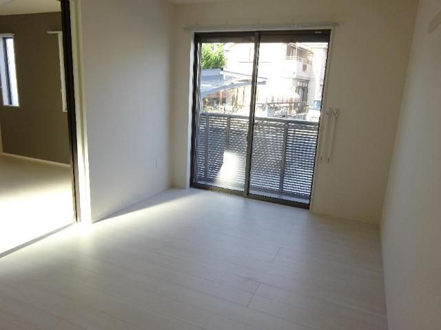 ヴィラ　サーシャ　 ベッドルーム