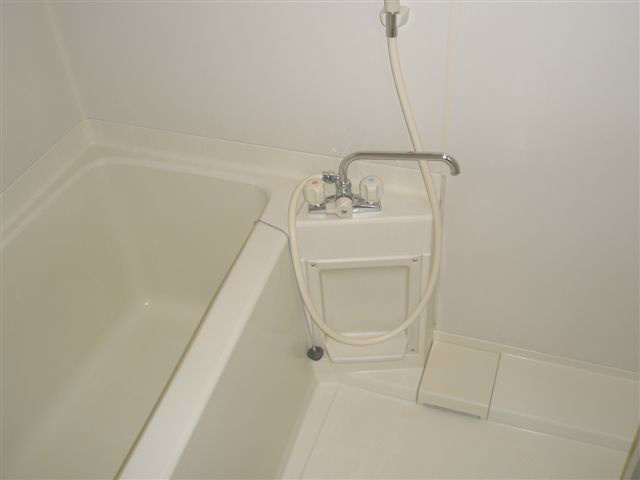 コモド・ヴィータ 風呂画像