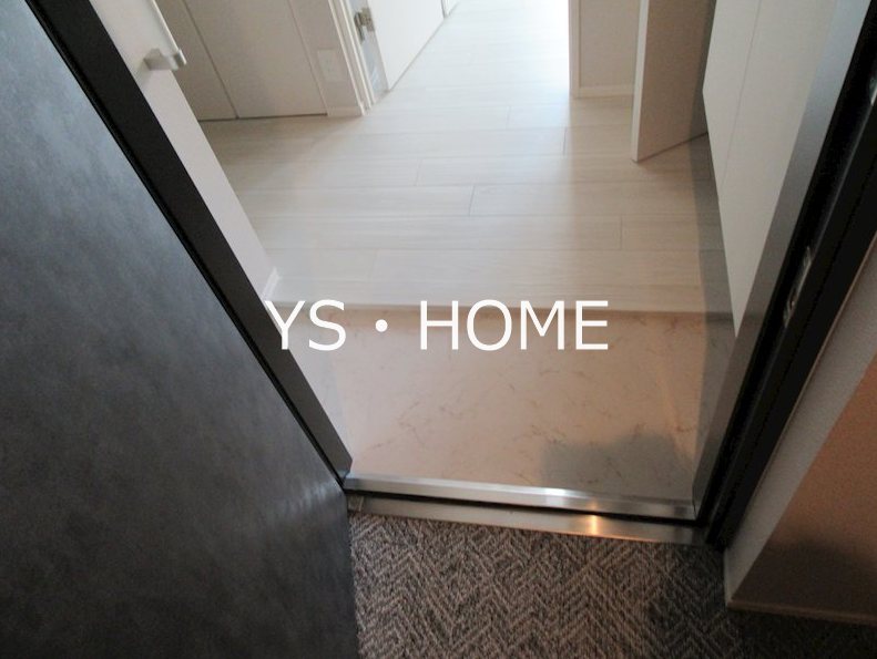 パークサイドノース 玄関