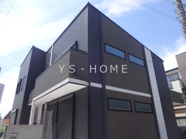 LUX　ルクス 外観