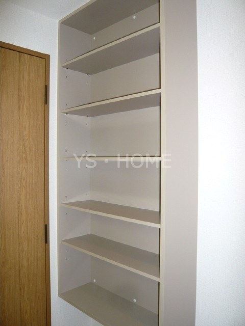 ビアンカクリハラ 玄関