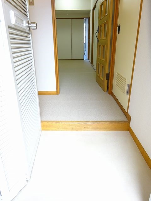 ライオンズマンション国分寺第３ 玄関