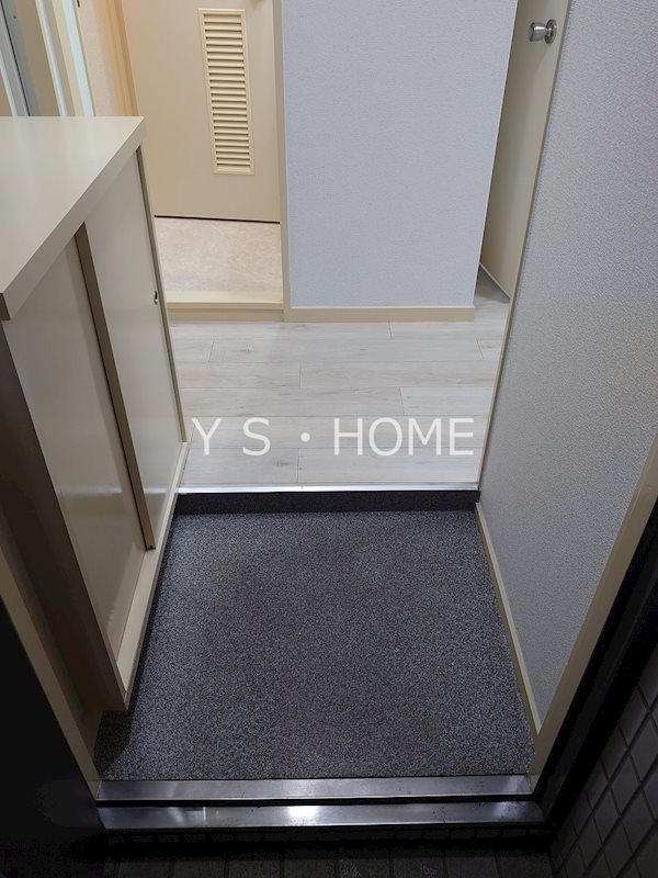 パークアベニュー国分寺15th 玄関