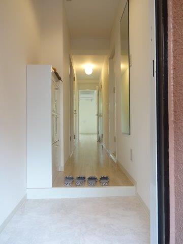 メゾングローリー　　 玄関