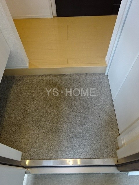 メゾン・ド・プランセス 玄関