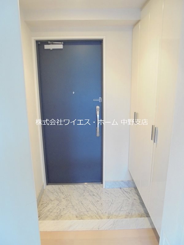 ダイナシティ新中野   玄関