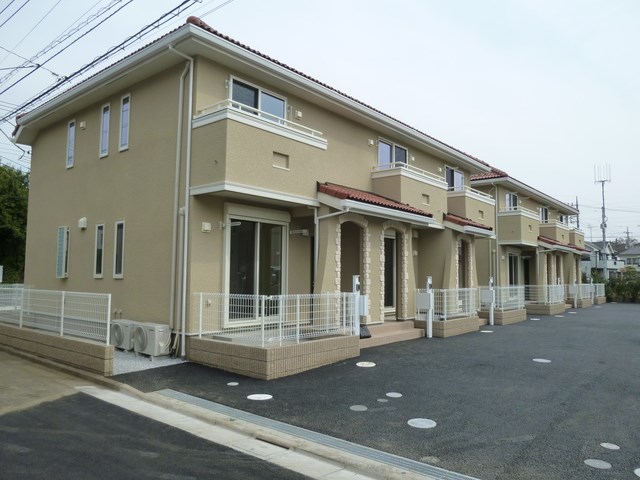 メゾン　ド　ヴィラージュ　C棟〔テラス〕   外観