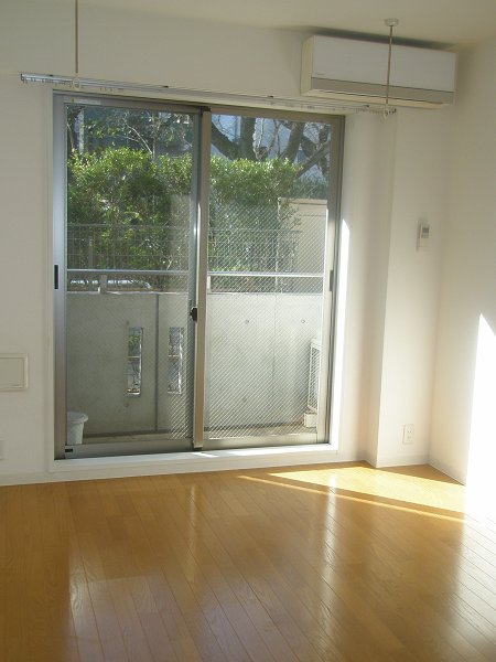 JINAI RESIDENCE リビング