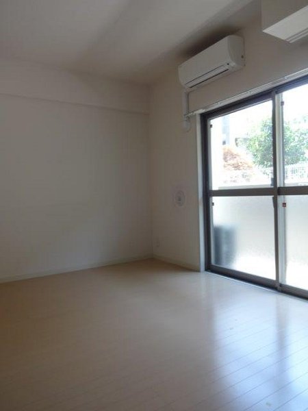 クレセント馬部 ベッドルーム