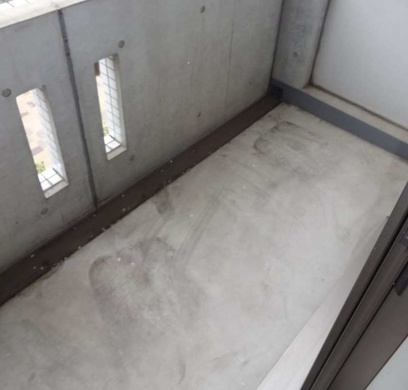 JINAI RESIDENCE ベランダ