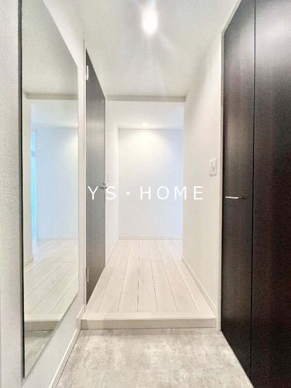 グランシャルール武蔵境 玄関