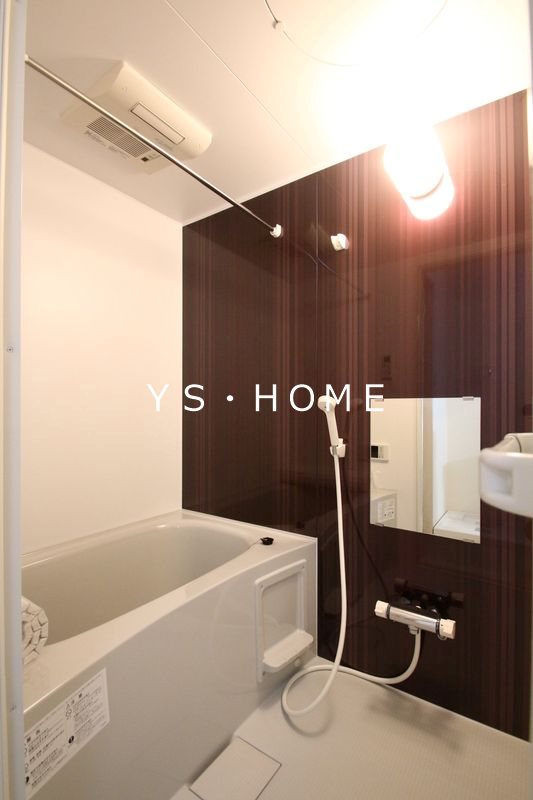 レナータ桃井 風呂画像