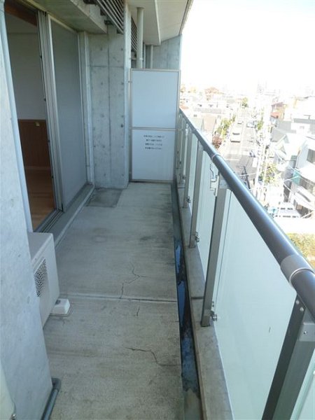 エイチアールケイビル ベランダ