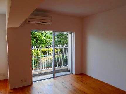 メゾンアンドー リビング