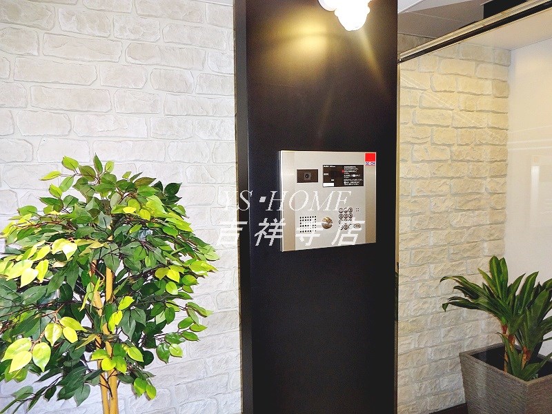 トラッセルズ   その他17