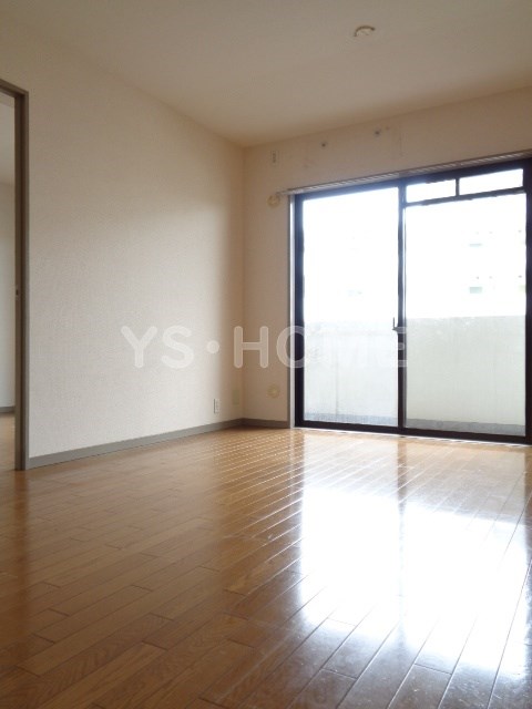 UURコート白鷺 リビング