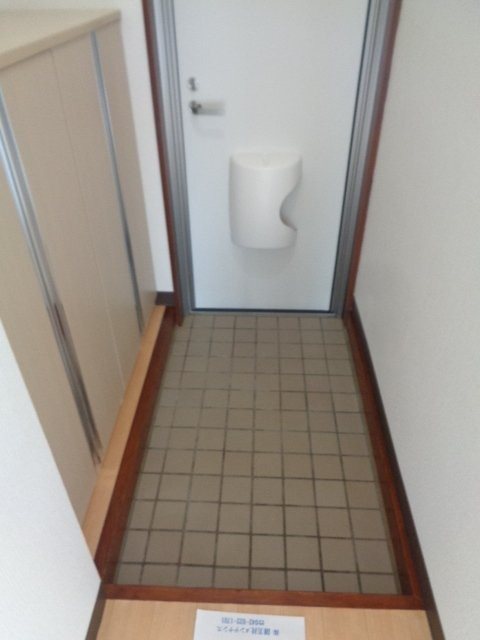 上水ハイツ  玄関