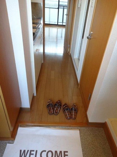 ロイヤル武蔵野 玄関