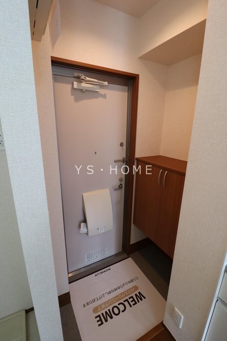 ソレイユ東野 玄関