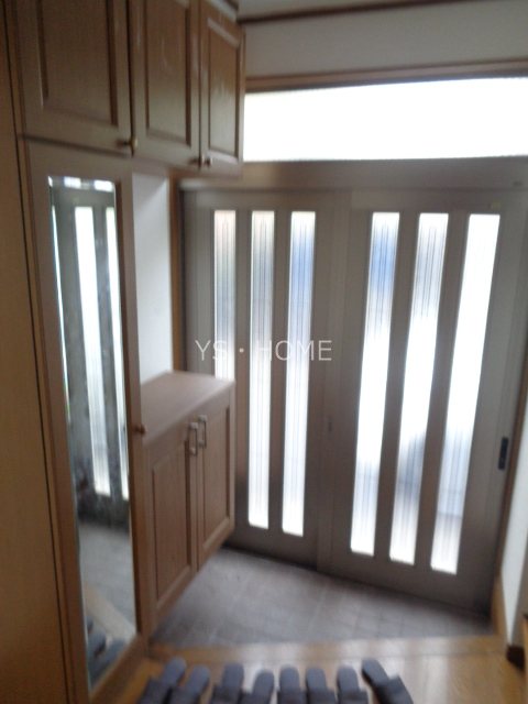 中町2丁目戸建 玄関