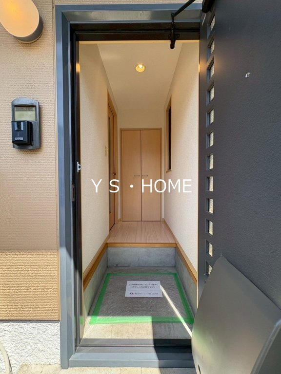 ラフィネ国立 玄関