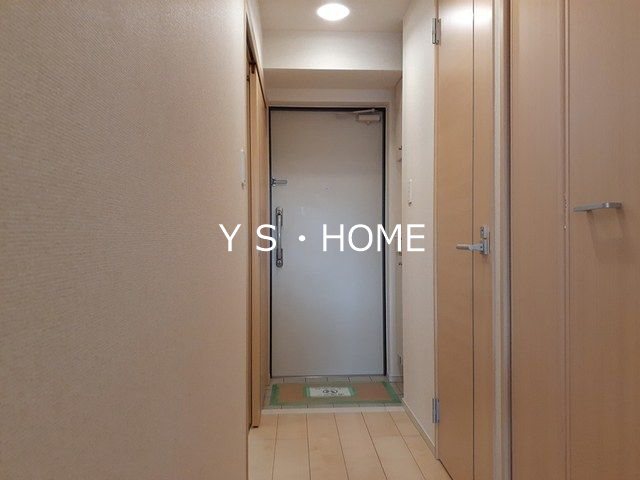 アベニール国立 玄関