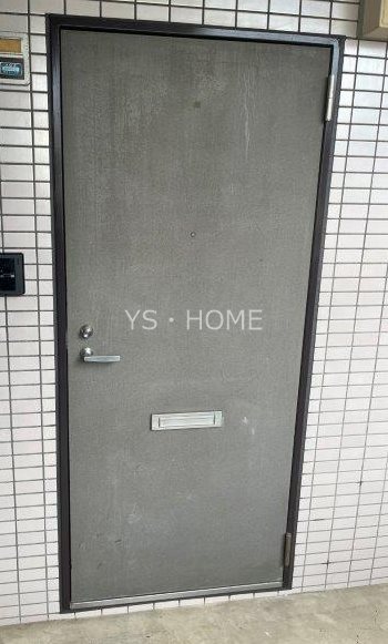 エレガンス三鷹 玄関