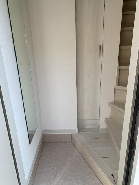 ミハス中野新井薬師Ⅱ  玄関