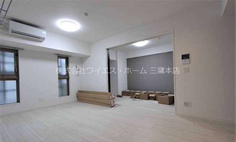 グランシャルール武蔵境 リビング